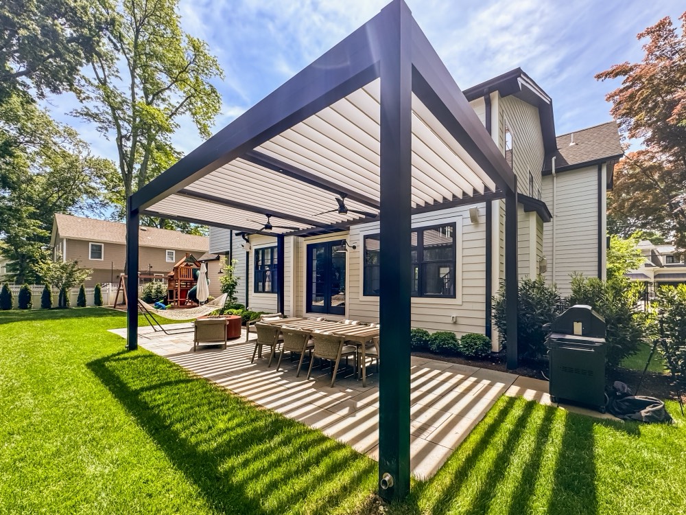 Estate pergola — Scarsdale NY